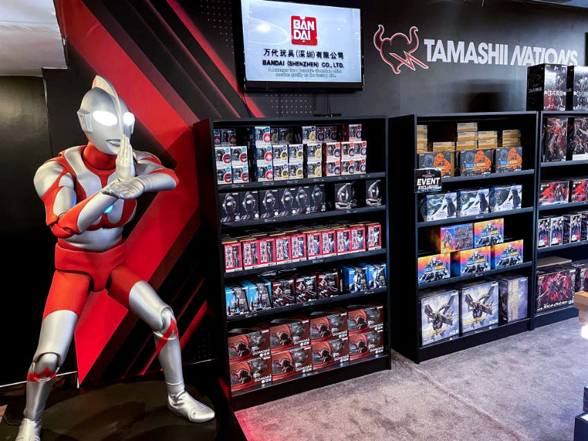 Ultraman Appears in Little Tokyo, Los Angeles: Tamashii Nations Pop Up Store!