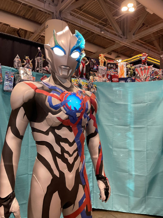 Ultraman Blazar at FanExpo Canada: Blazar Appears with Seismic Toys!